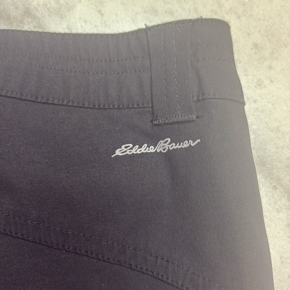 eddie Bauer women’s black capri - Picture 7 of 9